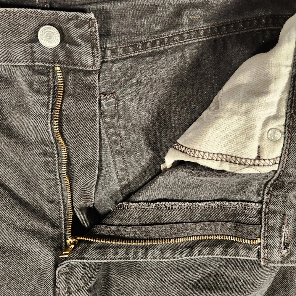 Levi's 550 Relaxed Fit Jeans Mens 40x32 Black Excellent Faded Tapered Leg Denim